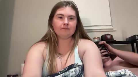 twinfl4m3ss online show from January 14, 2:06 am