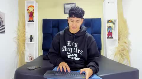 samu online show from September 21, 11:23 am