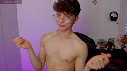 Snapshot of twink_dream__ chatting on June 20, 3:09 am jhony online show from June 20, 3:09 am