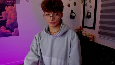 Snapshot of twink_dream__ chatting on July 22, 3:20 am jhony online show from July 22, 3:20 am