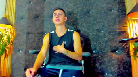 Snapshot of twink_scott19 chatting on November 3, 9:48 pm twink_scott19 online show from November 3, 9:48 pm