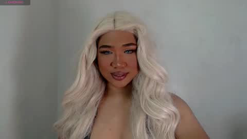 Snapshot of twinkcheska chatting on November 14, 2:38 pm Cheska Schock online show from November 14, 2:38 pm