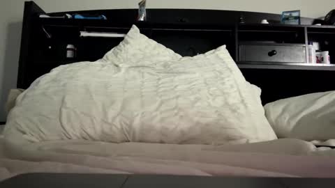 twinkgabe online show from March 13, 5:47 am