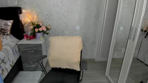 twinklingstar_ online show from April 23, 4:24 am