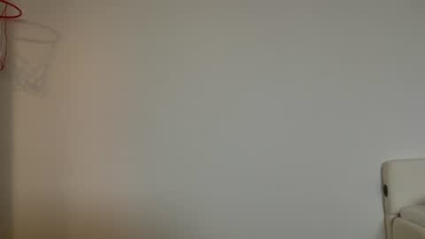 Snapshot of twinkstr8 chatting on August 8, 2:14 am twinkstr8 online show from August 8, 2:14 am