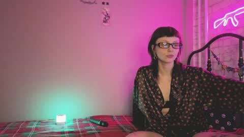 Sin and Skin online show from March 28, 7:02 pm