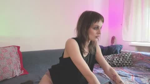 Sin and Skin online show from May 25, 12:11 pm