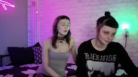 Sin and Skin online show from June 16, 6:21 pm