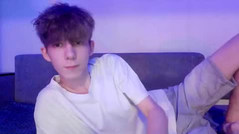 TwiShadow online show from February 17, 8:44 am