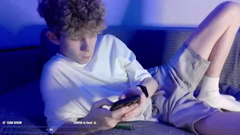 TwiShadow online show from March 18, 8:01 pm