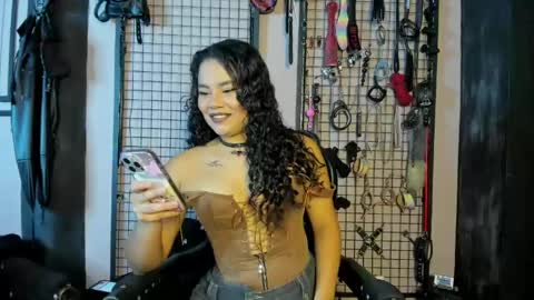 Snapshot of twisted_fantasy_ chatting on June 1, 2:35 am Clio Tadeo online show from June 1, 2:35 am