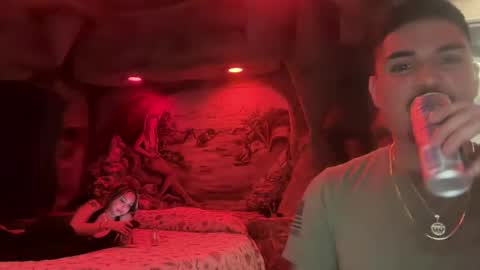 TWISTEDSTONES420 online show from February 8, 8:52 am