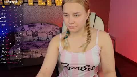Snapshot of twixxxyt chatting on May 23, 7:56 am twixxxyt online show from May 23, 7:56 am