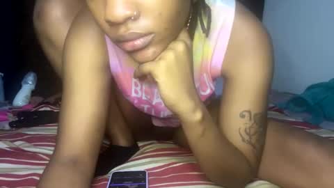 Snapshot of twnkytwinkle chatting on June 1, 5:09 am twnkytwinkle online show from June 1, 5:09 am