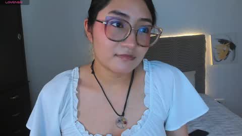 Snapshot of two_half chatting on June 7, 9:07 pm J Ale online show from June 7, 9:07 pm
