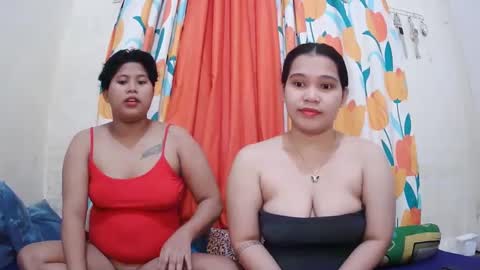 Lyn and lea online show from February 11, 12:06 am
