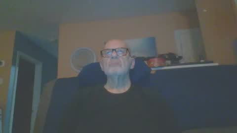 Snapshot of twstone chatting on February 3, 2:36 am twstone online show from February 3, 2:36 am