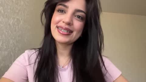 Snapshot of twylalokan chatting on October 15, 7:08 am Amelia online show from October 15, 7:08 am