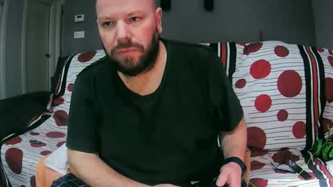 Txan  Chan online show from December 21, 9:33 pm