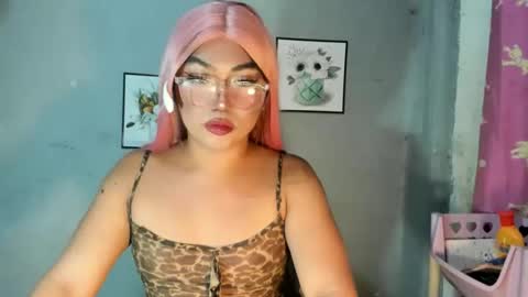 Tyla online show from April 10, 5:17 pm