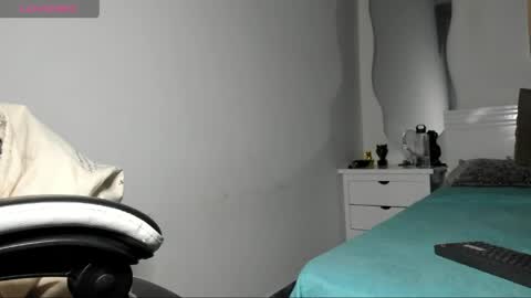 Snapshot of tyler_axel chatting on May 18, 1:45 am tyler_axel online show from May 18, 1:45 am