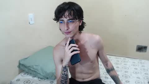 Snapshot of tyler_cx chatting on October 10, 4:17 pm tyler_cx online show from October 10, 4:17 pm