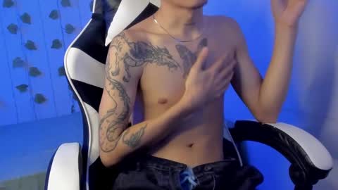 Tyler Garcia  online show from February 27, 6:18 am