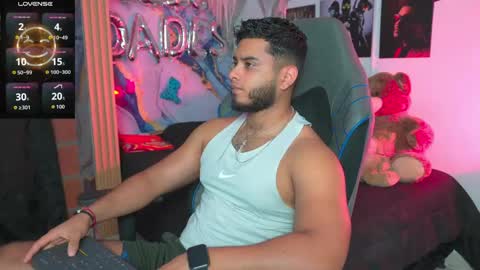 Snapshot of tyler_price01 chatting on May 18, 11:54 pm Tyler online show from May 18, 11:54 pm
