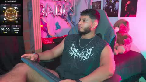 Snapshot of tyler_price01 chatting on May 23, 3:01 am Tyler online show from May 23, 3:01 am