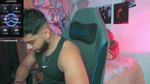 Snapshot of tyler_price01 chatting on June 2, 2:13 am Tyler online show from June 2, 2:13 am