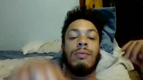 tylerburns318 online show from May 2, 4:39 am