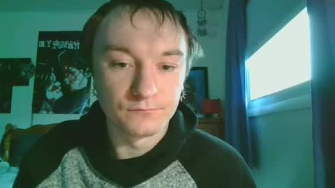 Snapshot of tylerdude5612 chatting on June 22, 8:06 pm Tylerdude56128 online show from June 22, 8:06 pm