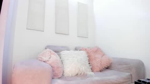 Snapshot of tylla__ chatting on March 1, 4:58 am tylla__ online show from March 1, 4:58 am