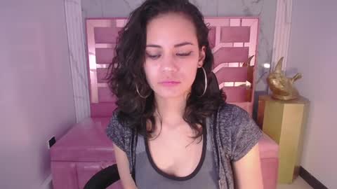 Snapshot of tyna_ch chatting on December 14, 2:01 am TYNA online show from December 14, 2:01 am