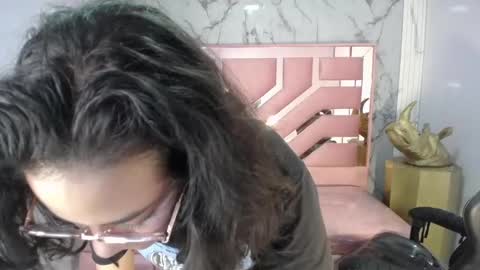 Snapshot of tyna_ch chatting on January 14, 4:50 pm TYNA online show from January 14, 4:50 pm