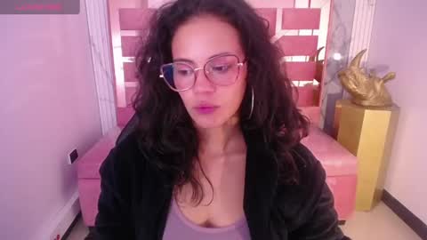 Snapshot of tyna_ch chatting on January 15, 6:19 pm TYNA online show from January 15, 6:19 pm