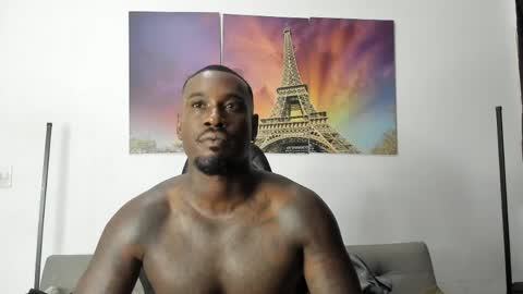 Snapshot of tyron_rulers chatting on April 22, 12:35 am Dvid Rullers online show from April 22, 12:35 am