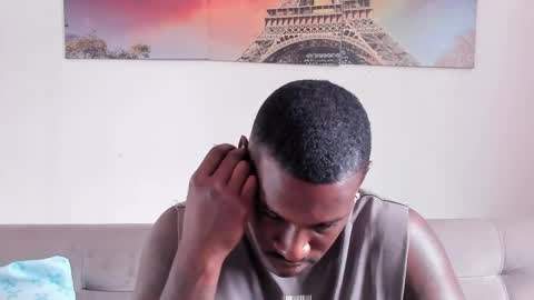 Snapshot of tyron_rulers chatting on April 29, 12:20 pm Dvid Rullers online show from April 29, 12:20 pm