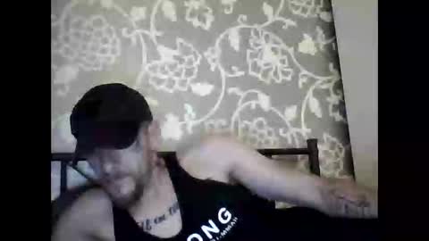Snapshot of tysonmichaell chatting on May 1, 6:45 pm Tyson online show from May 1, 6:45 pm