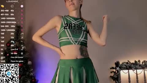 Snapshot of tyty_pupu chatting on February 4, 6:58 pm Christine 3 Next broadcast tomorrow at 2100 GMT 5 online show from February 4, 6:58 pm