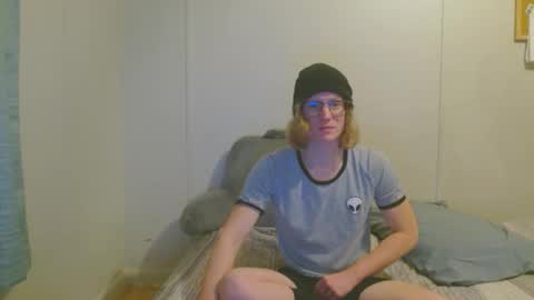 Snapshot of tyyyler93 chatting on January 10, 12:06 am TylerAlternative online show from January 10, 12:06 am