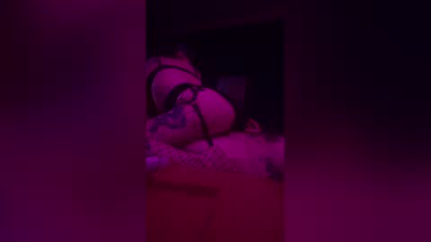 Snapshot of uahaze99 chatting on March 16, 6:39 am uahaze99 online show from March 16, 6:39 am