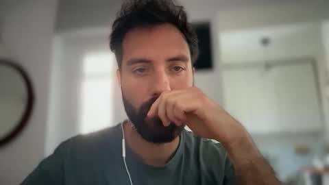 Snapshot of uasabi91 chatting on May 7, 10:09 am beard123 online show from May 7, 10:09 am