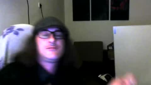 Snapshot of ucloudd chatting on October 31, 3:46 pm ucloudd online show from October 31, 3:46 pm