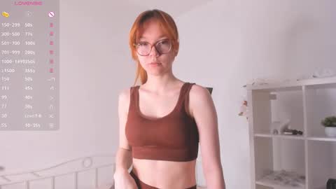 Lili online show from March 2, 7:54 am