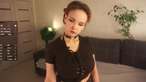 Lili online show from February 9, 6:23 pm