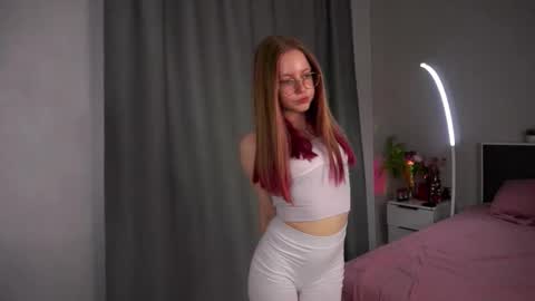 Lili online show from February 20, 6:19 am