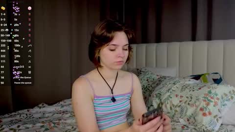 Snapshot of udeleclive chatting on September 25, 3:05 pm Polly online show from September 25, 3:05 pm