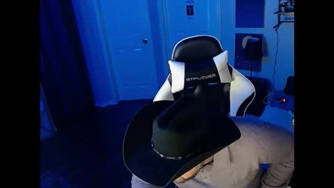 Snapshot of ugly_viking chatting on March 2, 7:59 am Ugly Viking online show from March 2, 7:59 am