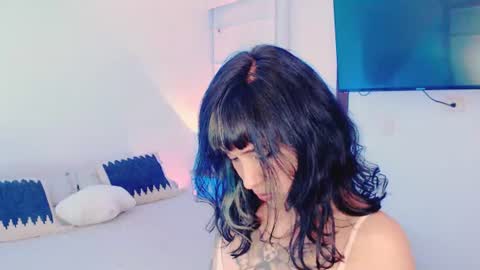 Snapshot of ulala_martina chatting on July 22, 2:25 am Martina online show from July 22, 2:25 am